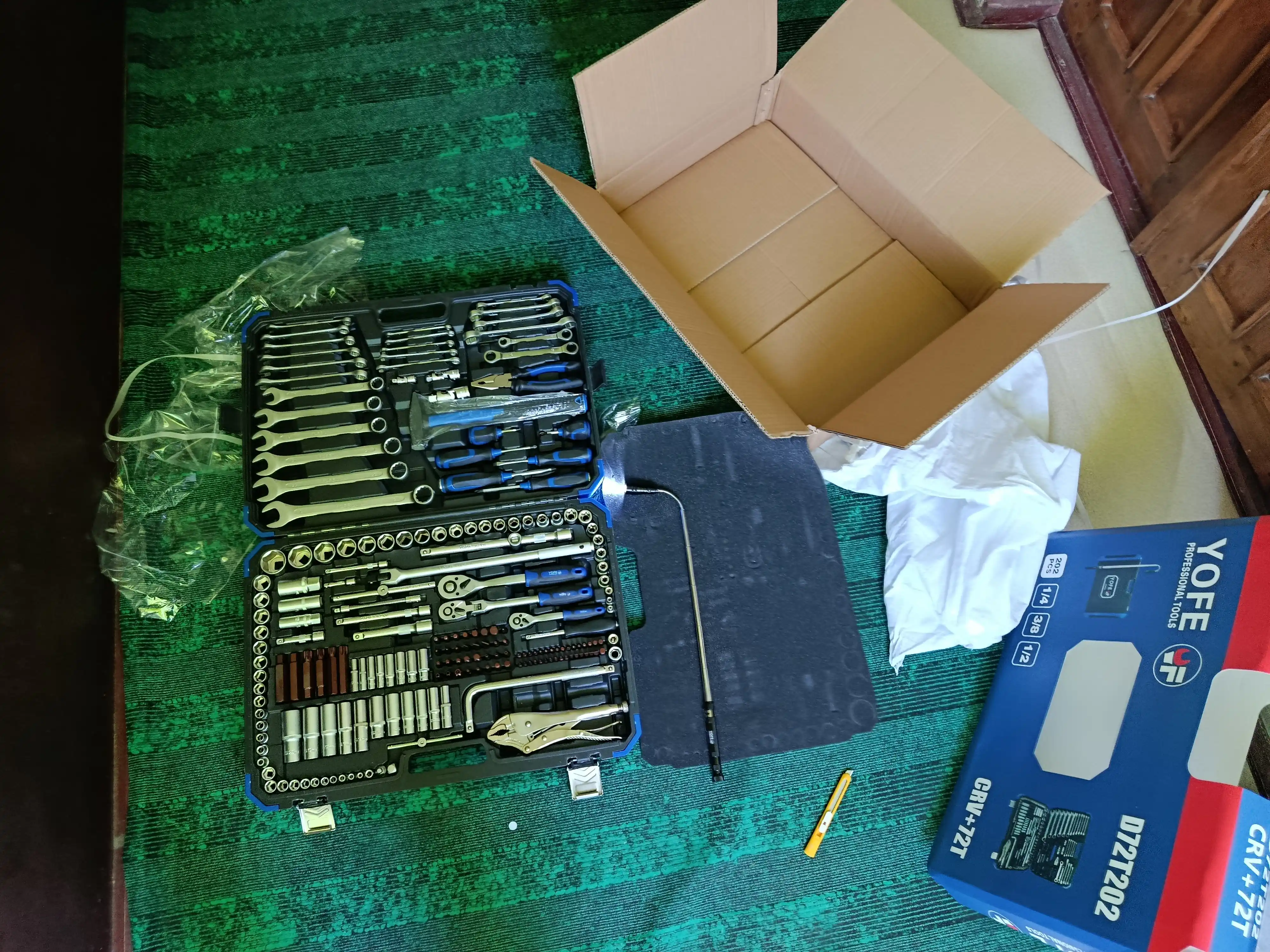 202 PCS asboblar to‘plami, professional kalit va yon tomon to‘plami
