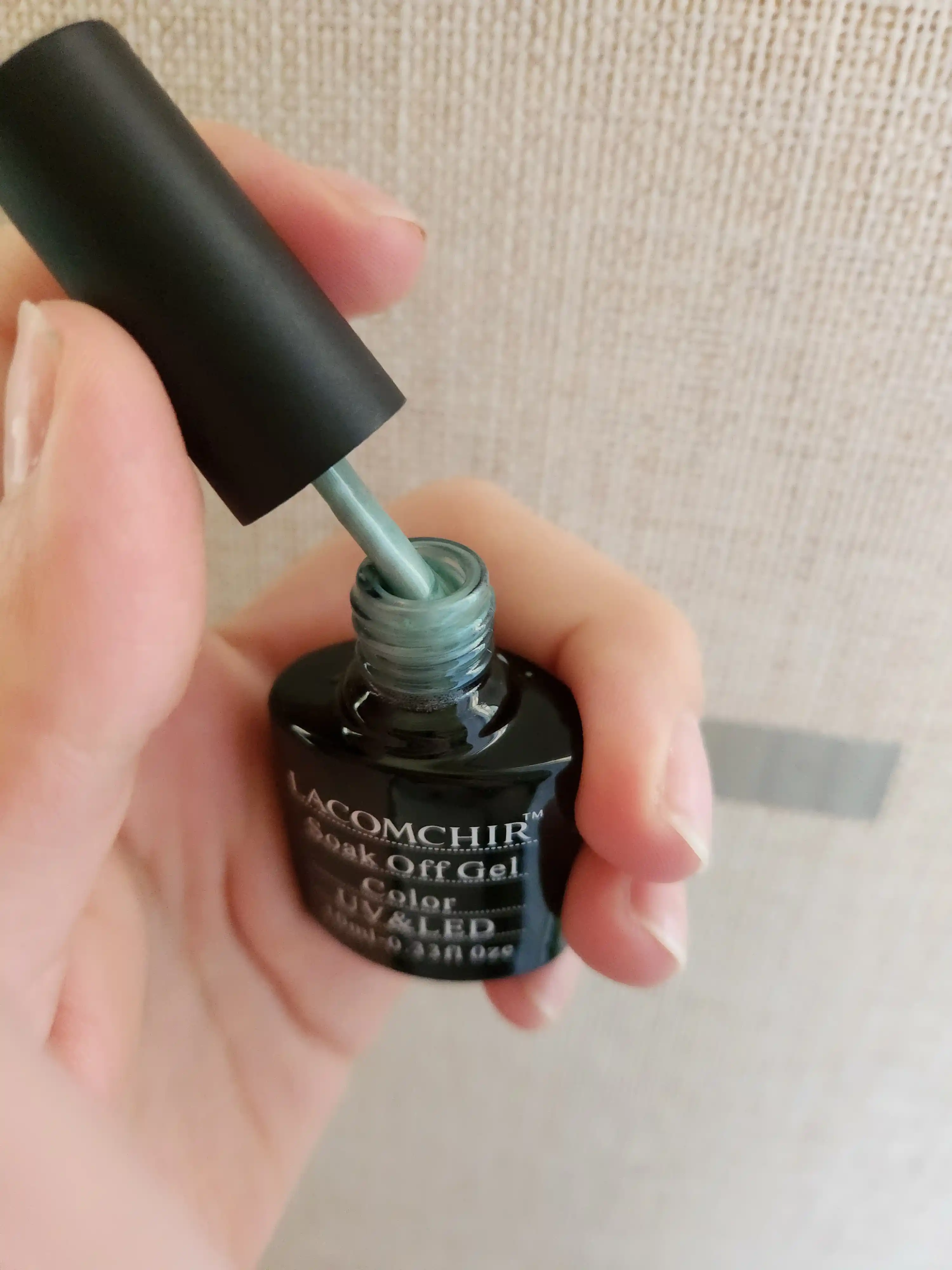 LACOMCHIR gel lak mushuk ko‘zi, magnit effekt, mustahkam qoplama, 15 ml