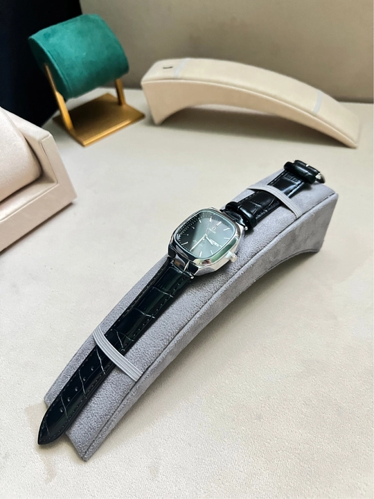Omega erkaklar qo‘l soati