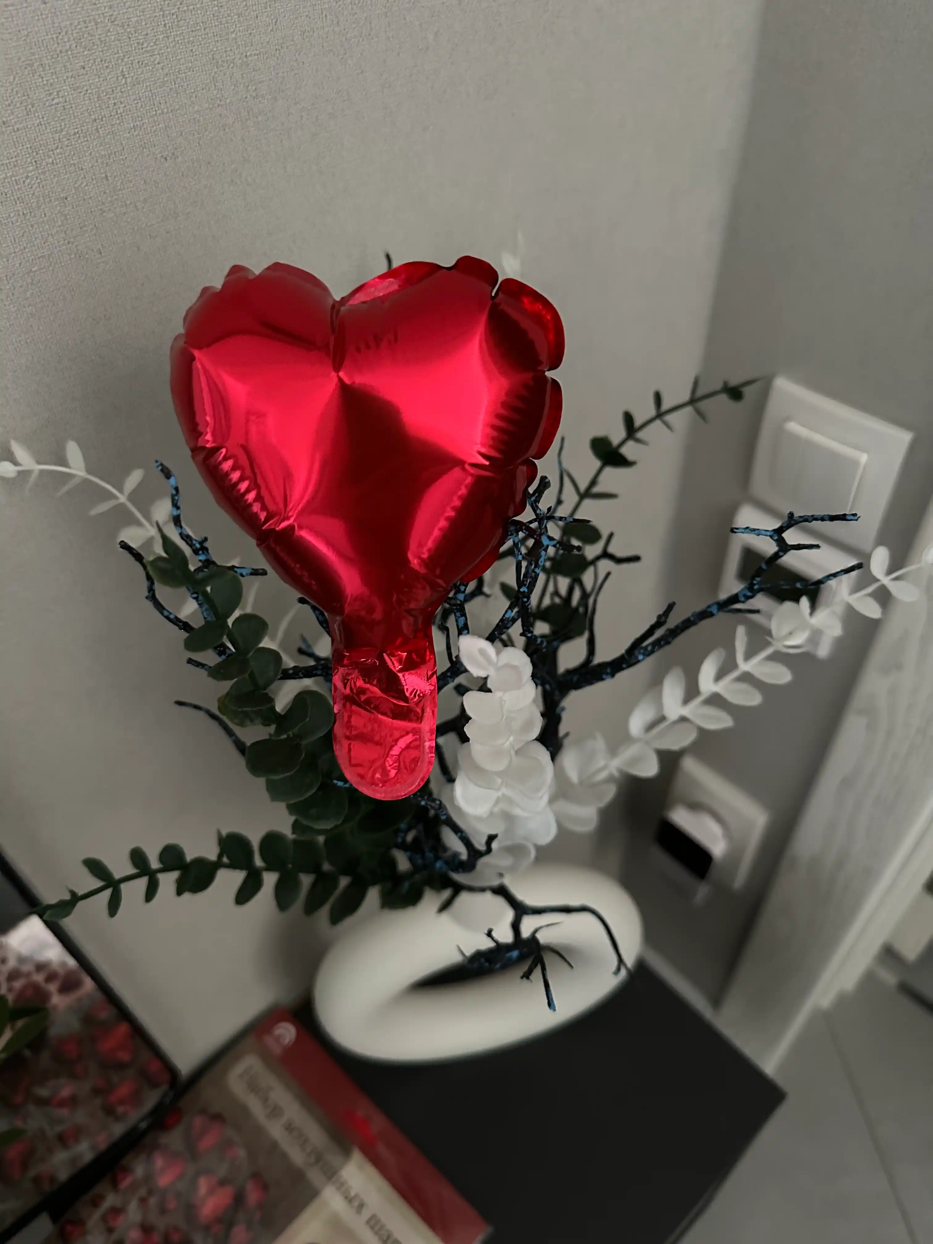 Yurakcha shaklidagi havo sharlar to‘plami, yurakchali fotozona yurak shaklidagi sharlar