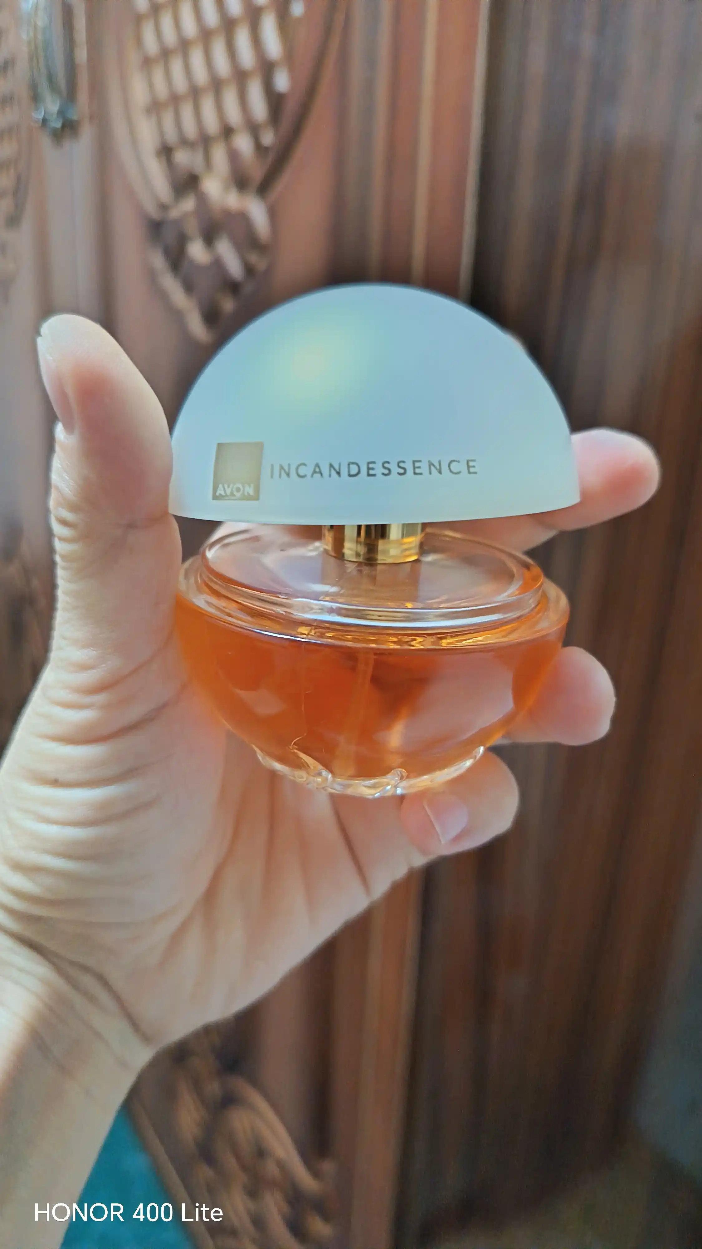 Parfyumlangan suv Avon Incandessence, 50 ml