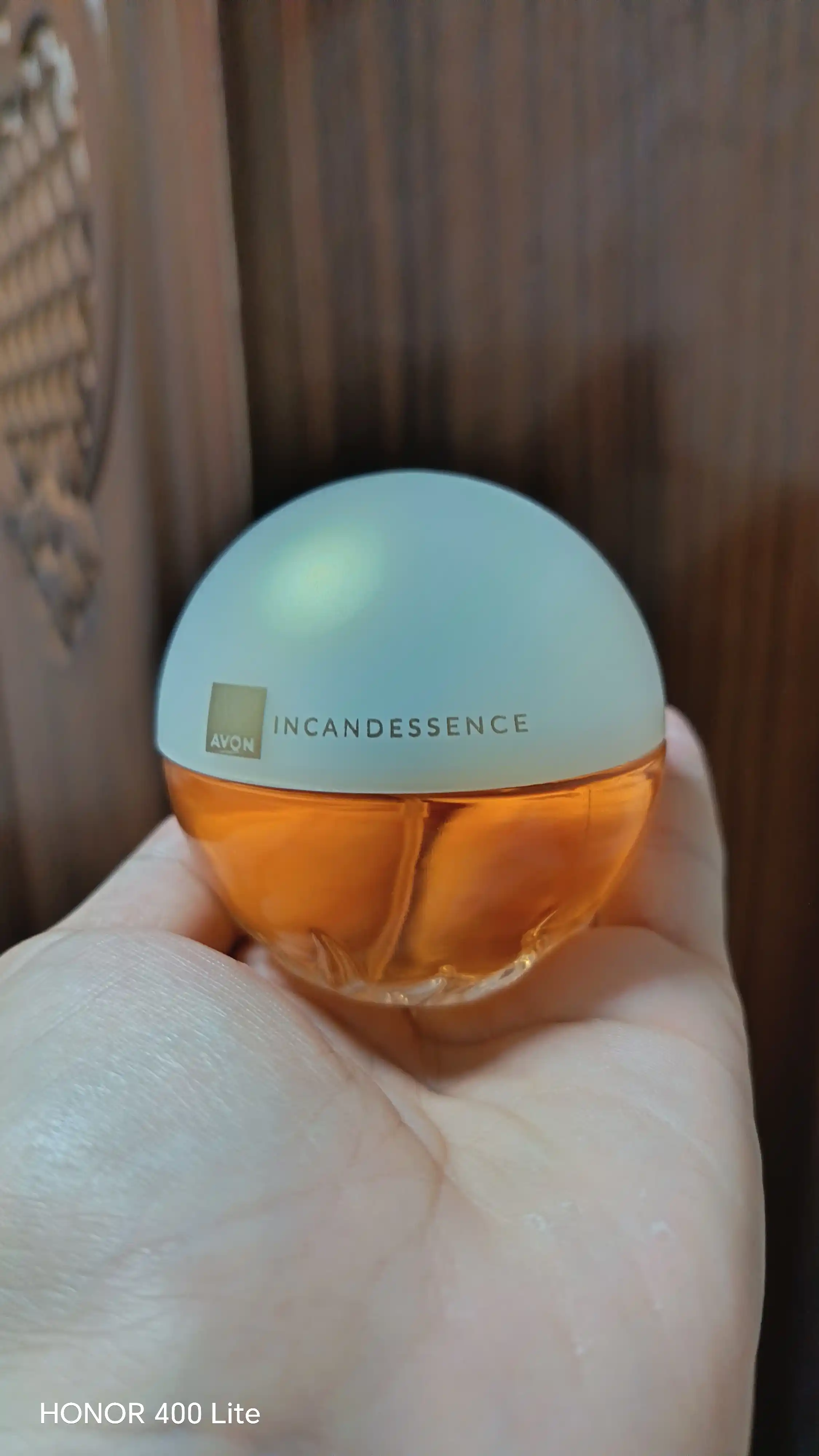 Parfyumlangan suv Avon Incandessence, 50 ml