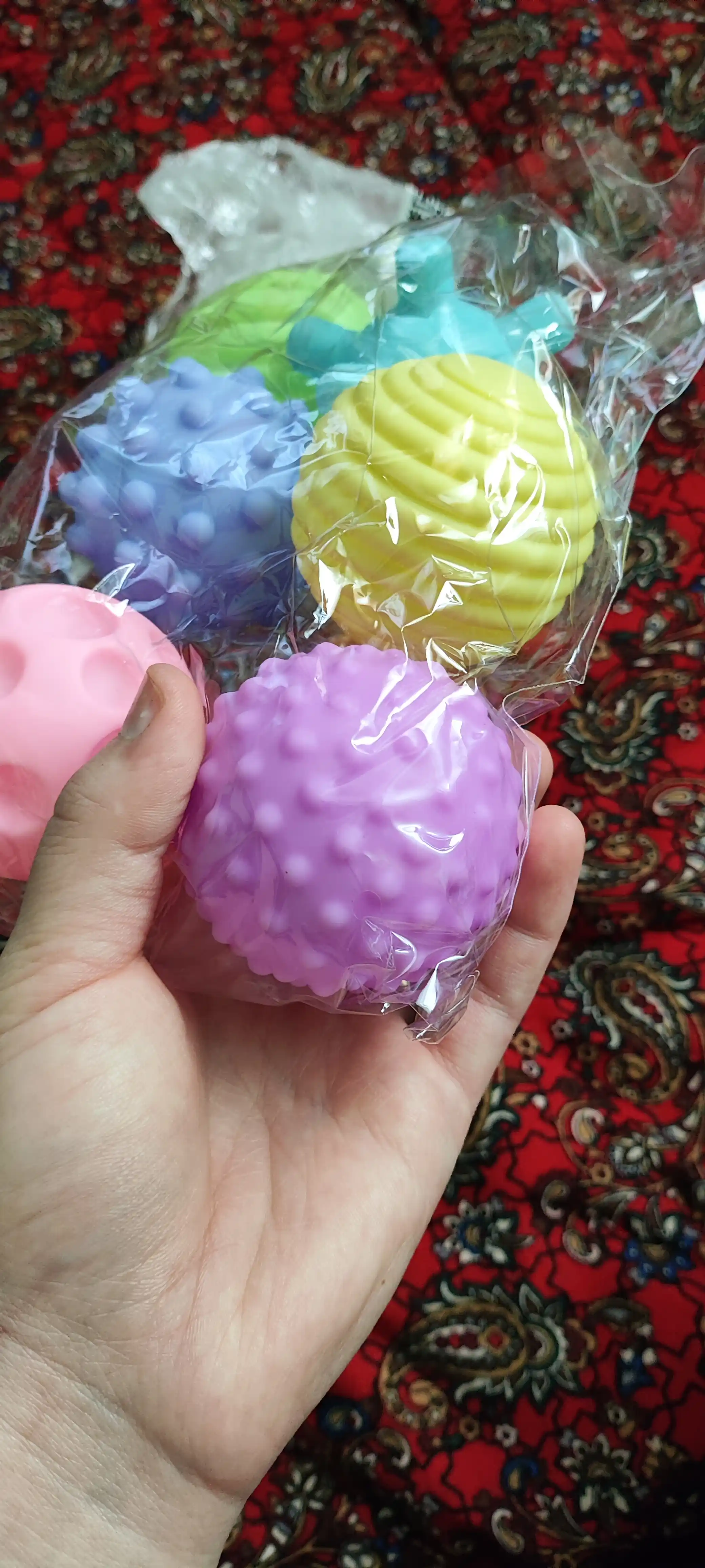 Тактильные сенсорные мячики шарики игрушки для малышей детей