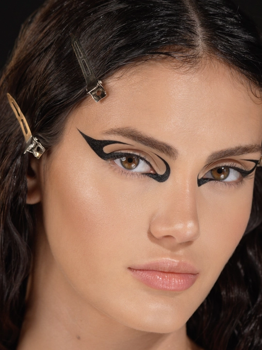PMKL EYELINER стойкая подводка для глаз 01,  черная