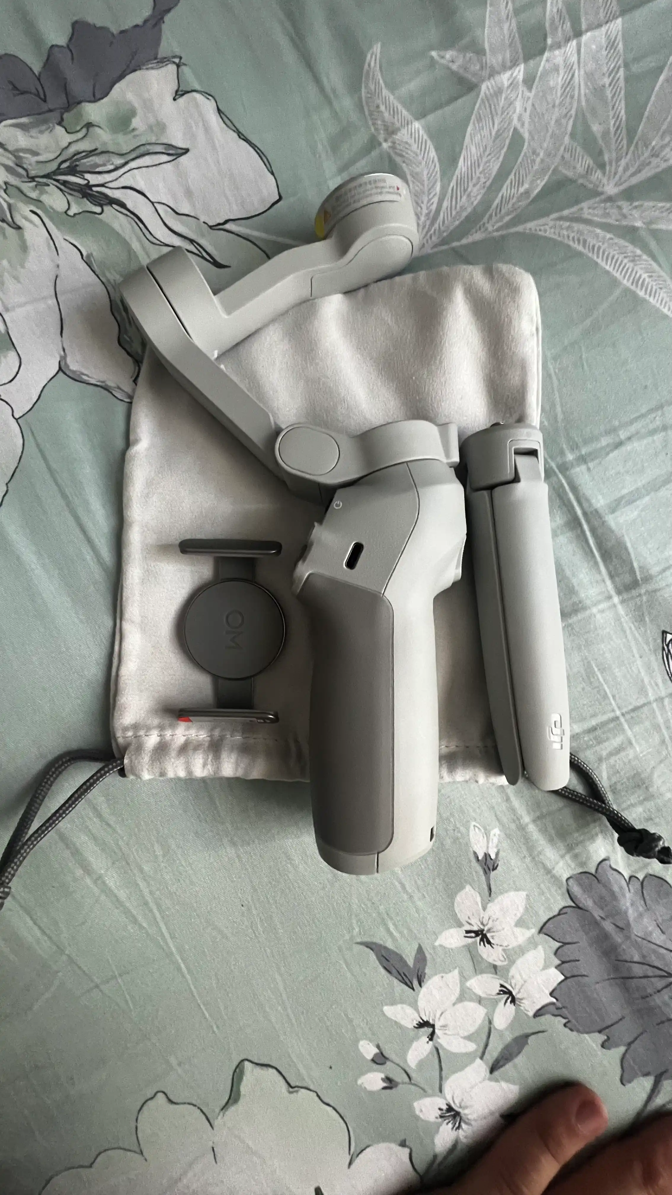 Стабилизатор DJI Osmo Mobile SE для смартфона, трёхосевой, для фото и видеосъёмки