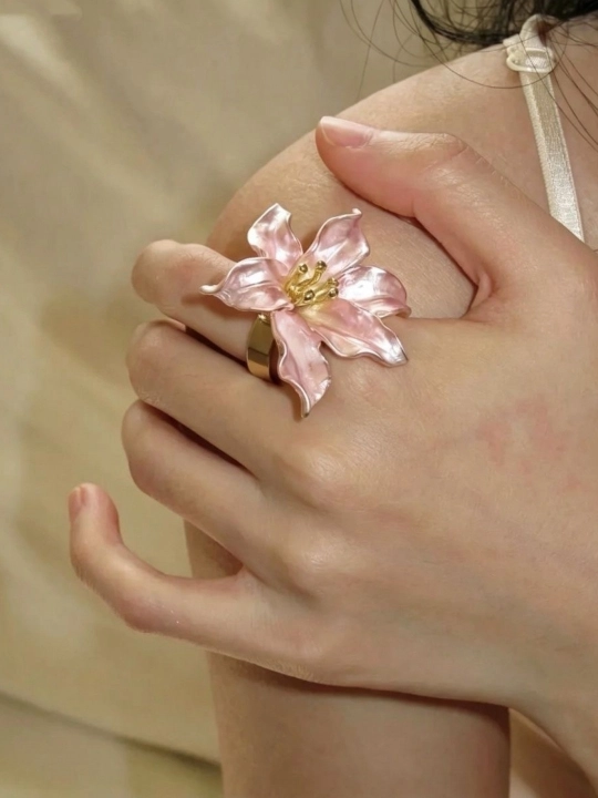 Кольца, украшения, бижутерия для женщин