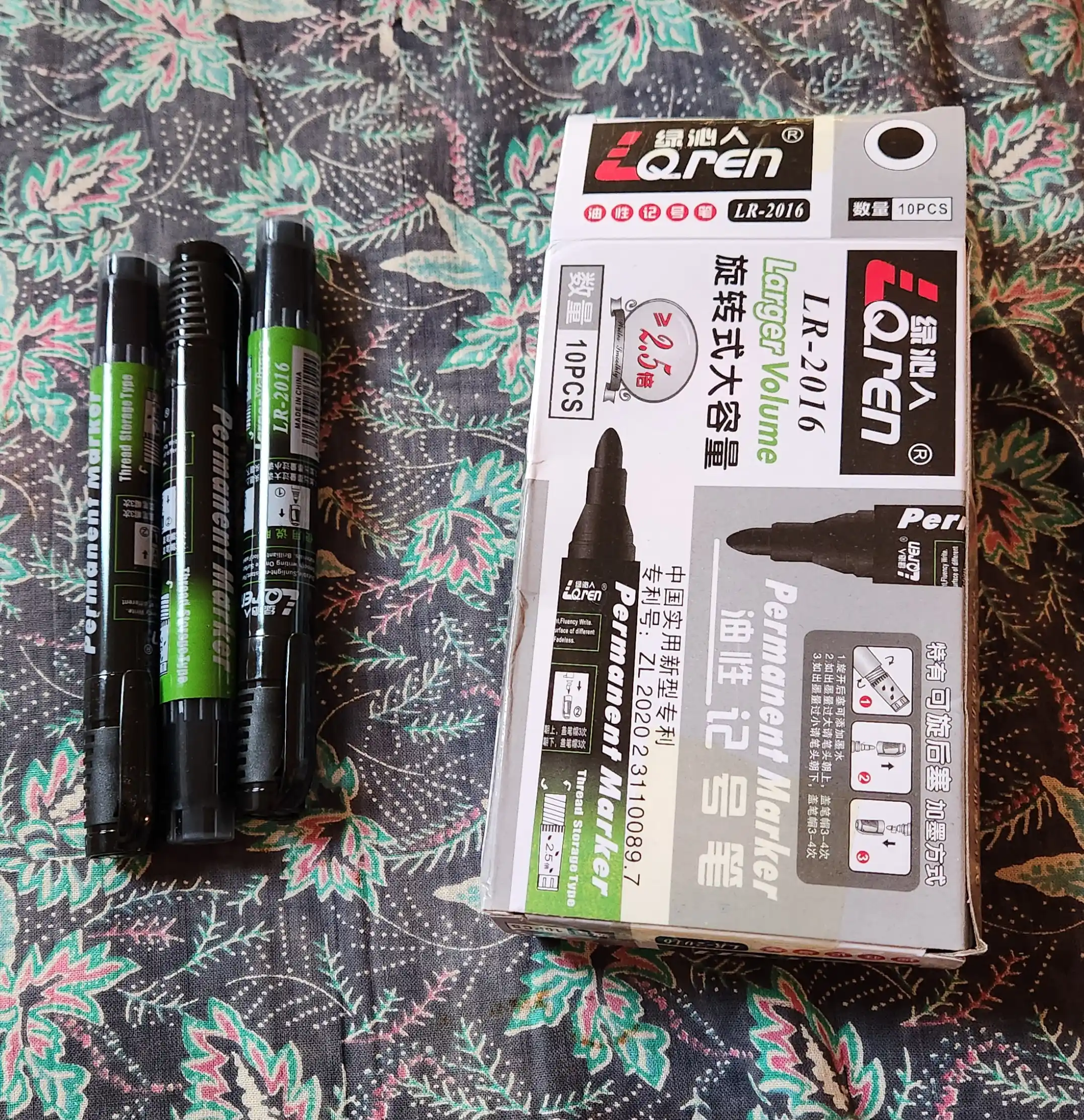 Marker qora, ikki tomonlama, bir tomoni 3 mm, ikkinchi tomoni 6 mm