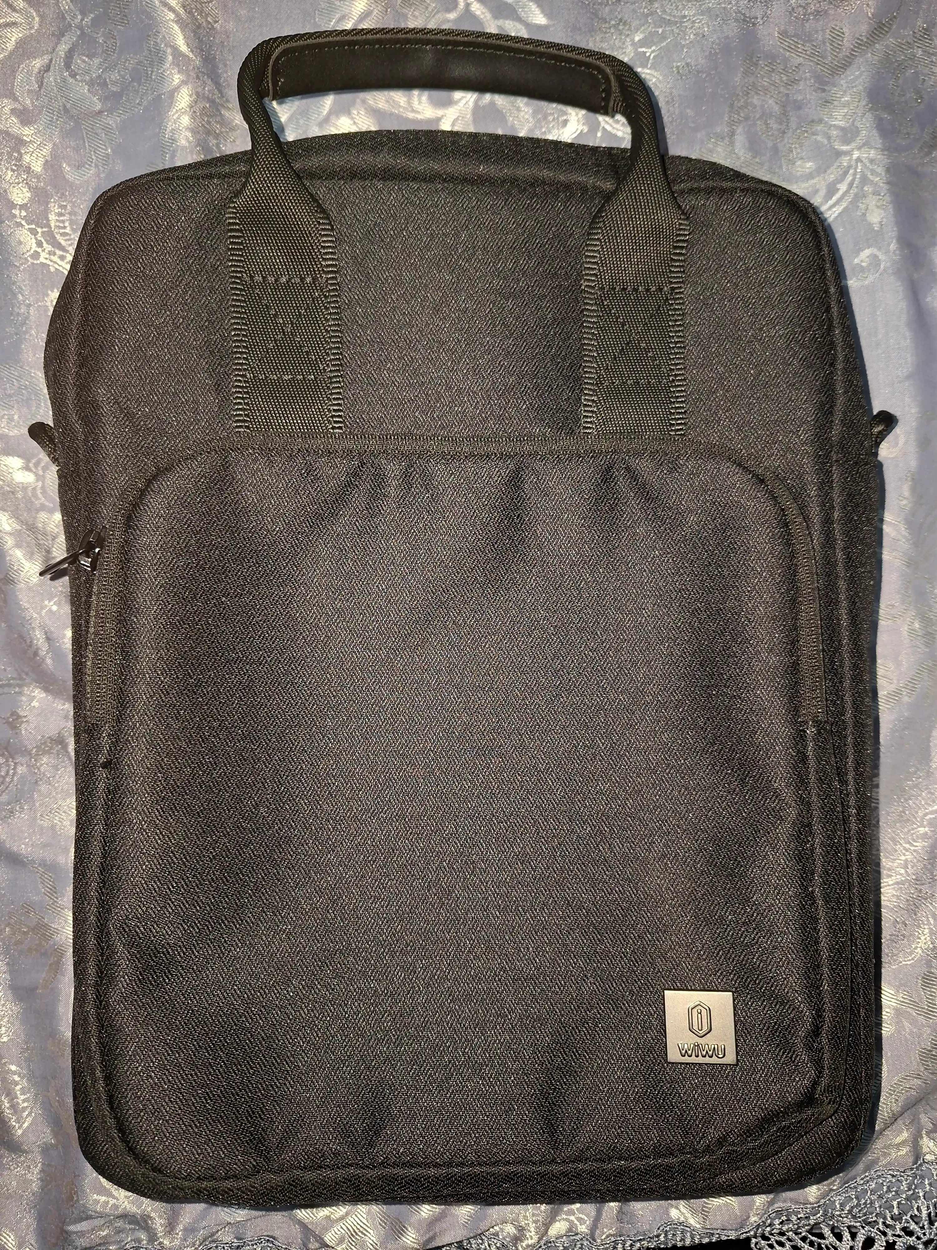 Wiwu Alpha Vertical Layer sumkasi 11 duyumli qora sumka