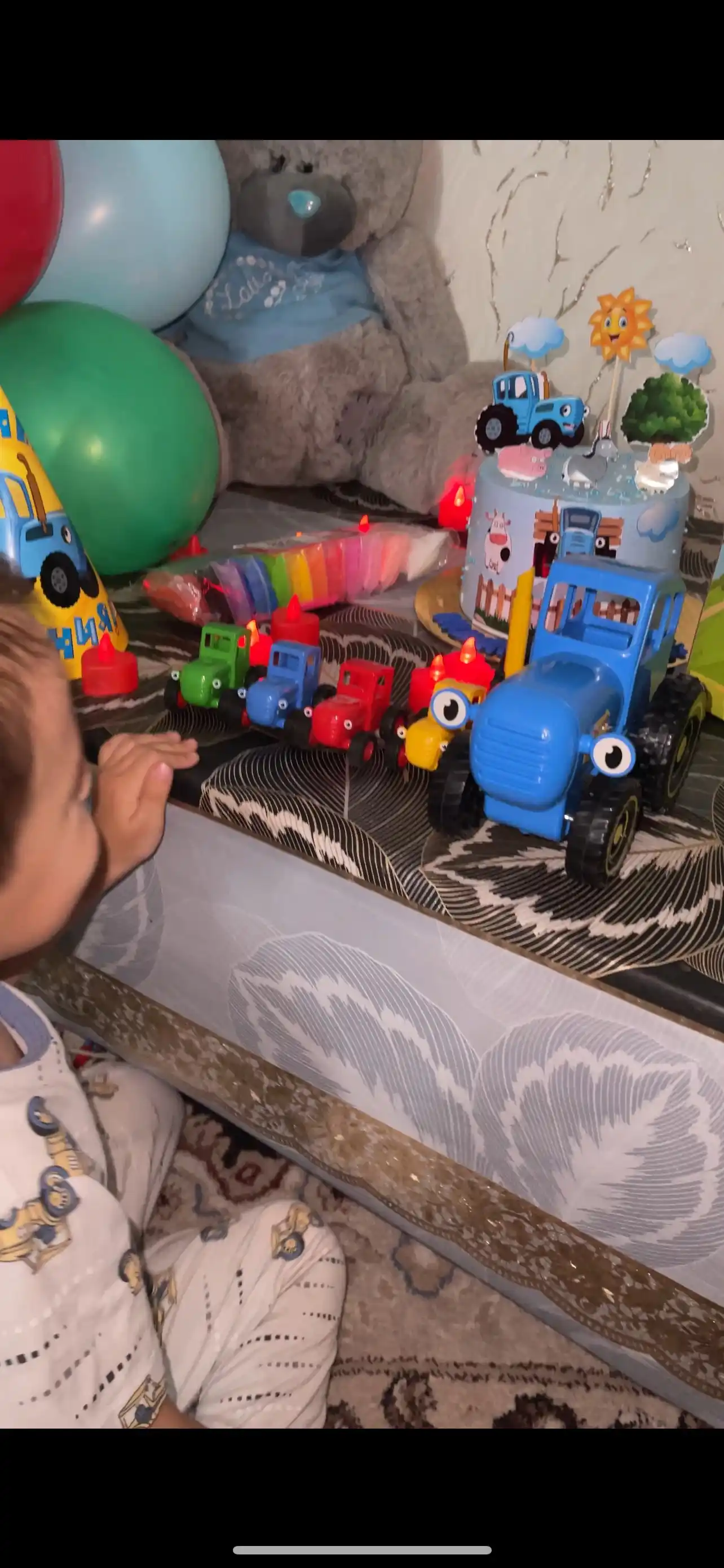 Ko'k traktor o‘yinchog‘i – 4 dona, bolalar uchun mini traktorlar to‘plami