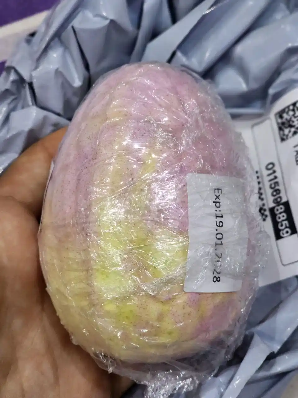 Бомбочка для ванны, детская, с игрушкой внутри, гейзер, сюрприз