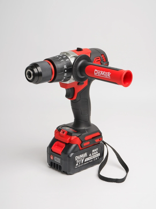 Zarbali akkumulyatorli shurup buragich DeMak 21 V, 2 ta batareykali, zaryadlovchi, keysda - 