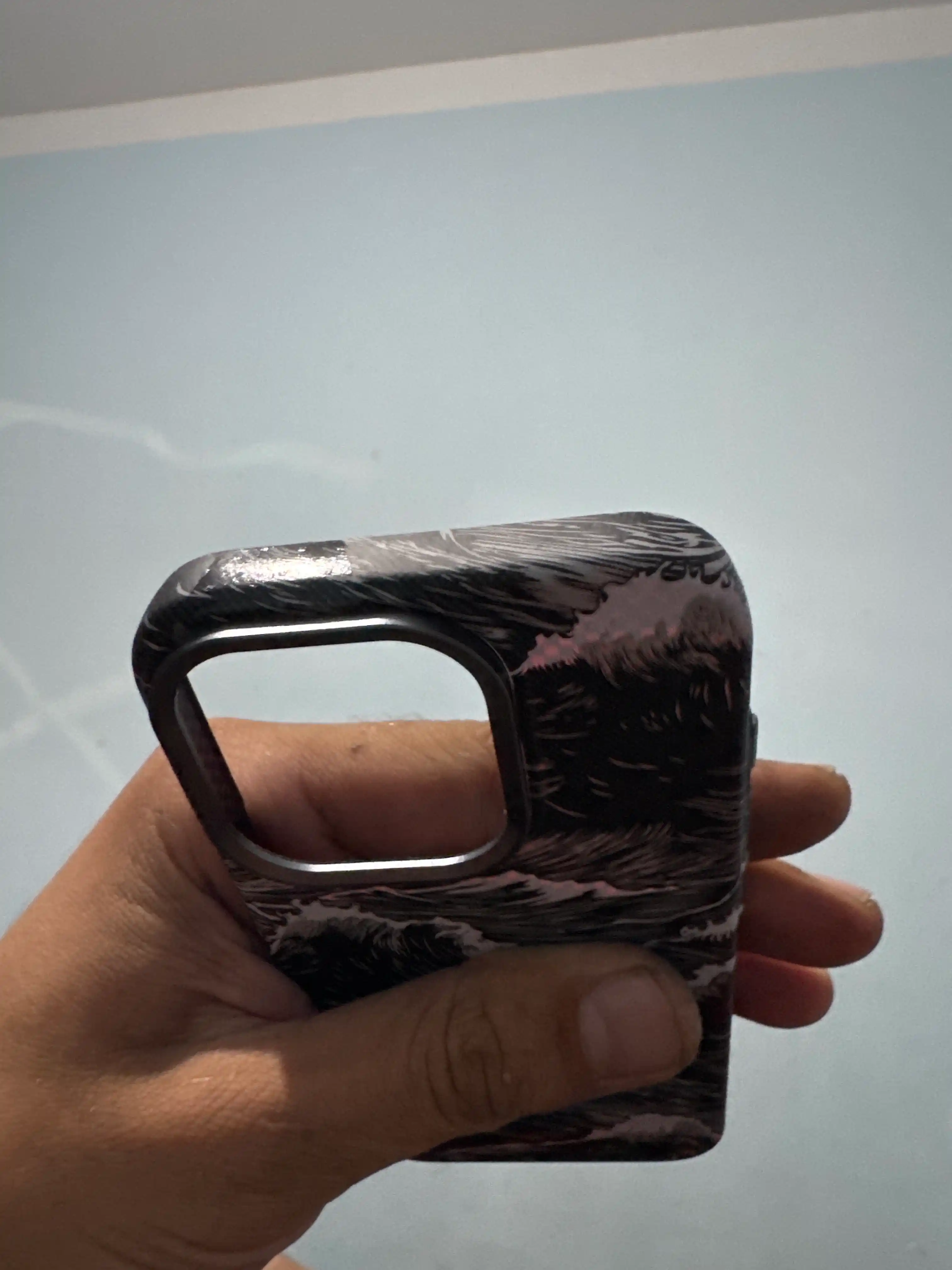Чехол Luxo Karbon с волнистым морским декором для iPhone 11–17 Pro, Pro Max, Air