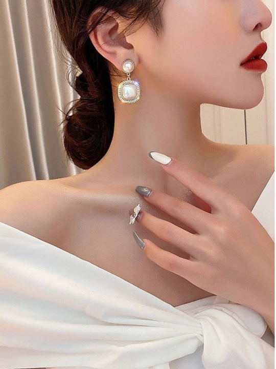 Серьги для женщин