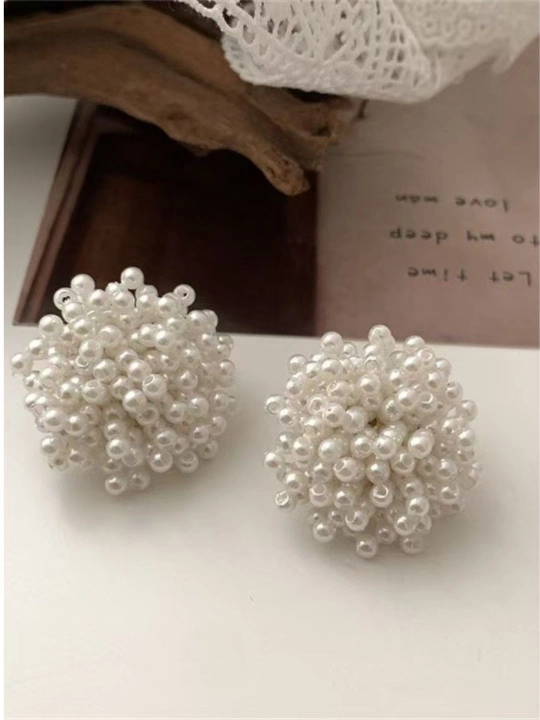 Серьги для женщин