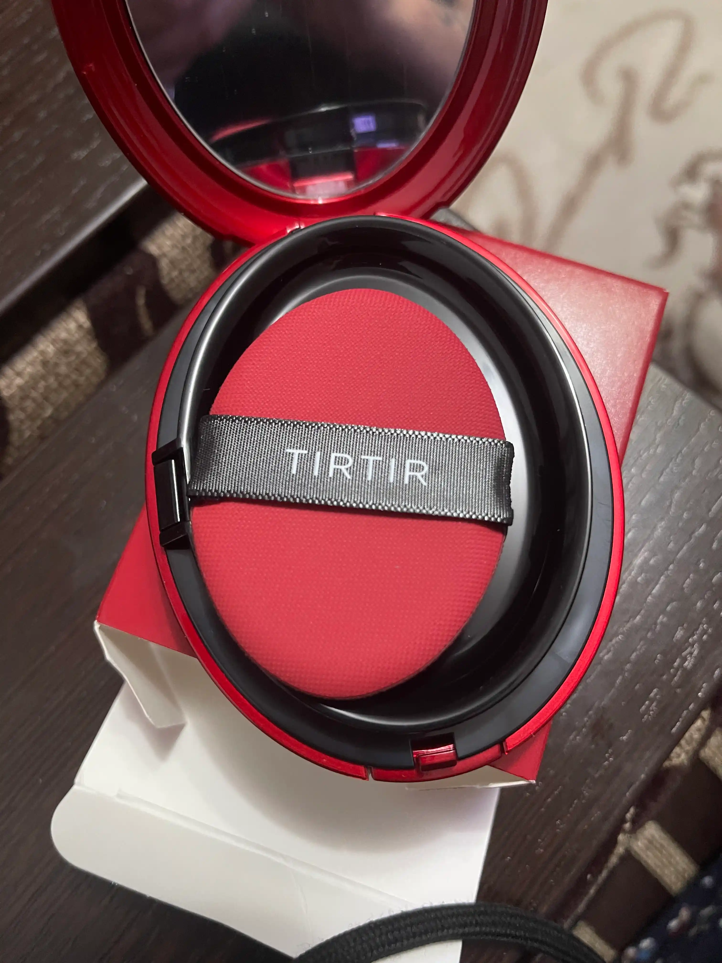 Кушон с полуматовым финишем TIRTIR Mask Fit Red Cushion SPF40 PA++, 18 г