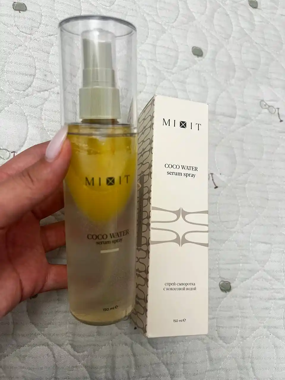 MIXIT Coco Water yuz uchun seramid va kokos suvli namlantiruvchi serum-sprey, 150 ml