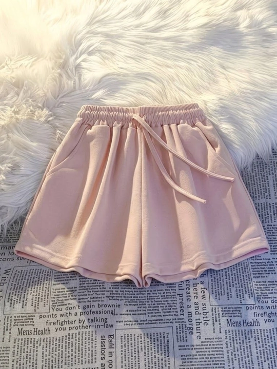 Ayollar uchun yuqori belli sport shortik, bog‘ichli, keng fason yozgi - 