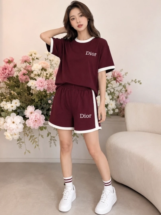 Женский костюм Dior летний футболка и шорты повседневный стиль - 