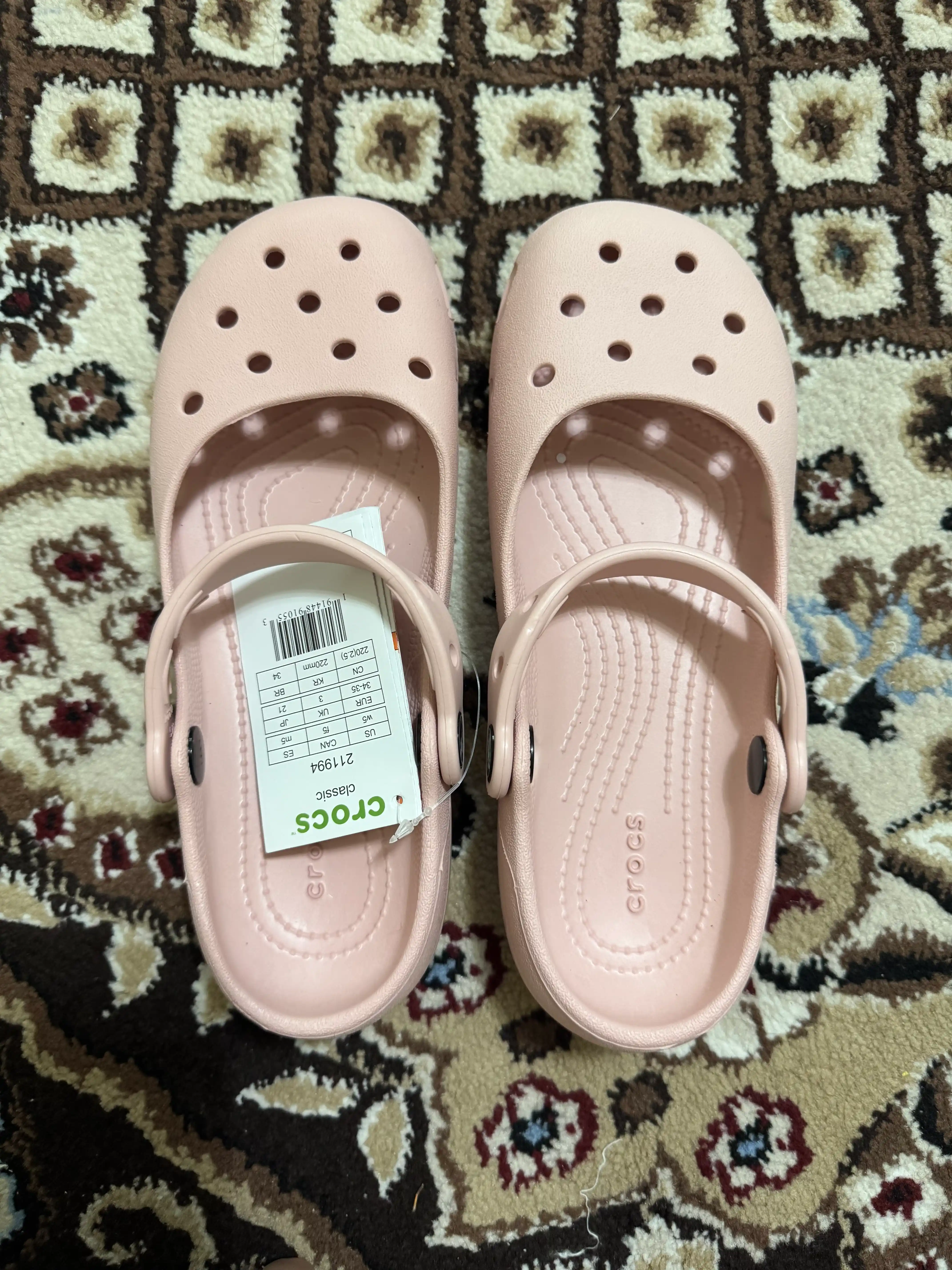 Ayollar uchun sabo shippak, Crocs uslubidagi yengil yozgi oyoq kiyim, qulay tapochka