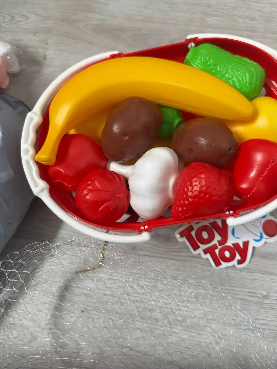 Meva savat bolalar uchun o'yinchoq