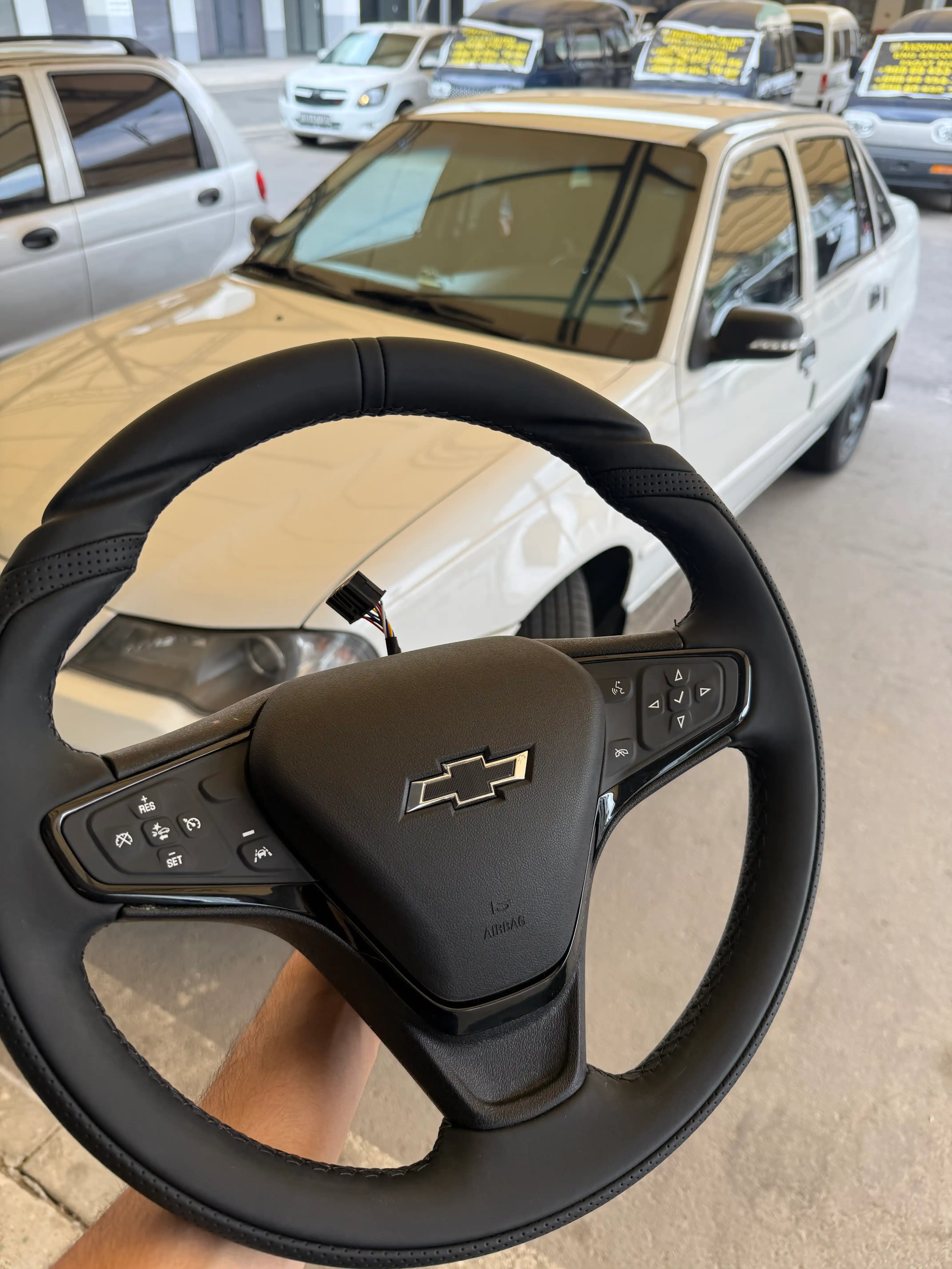 Руль для Chevrolet Malibu 2 с кнопками, черная экокожа