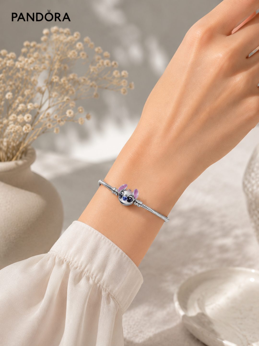 Pandora Disney Stitch 593738C01 kumush bilaguzuk, emalli bezak bilan