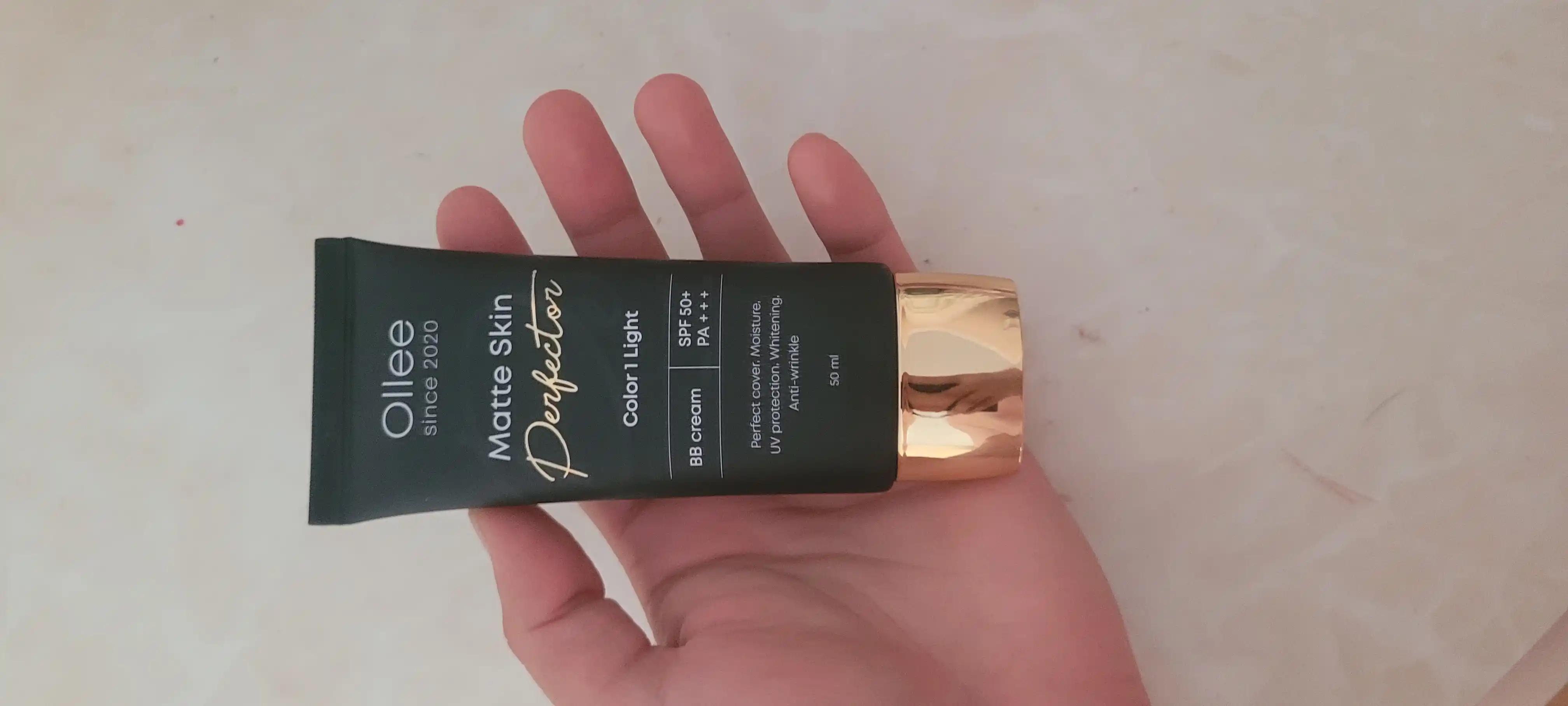 Quruq, normal va aralash teri uchun OLLEE SPF50+ BB-xiralashtiruvchi kremi, 50 ml