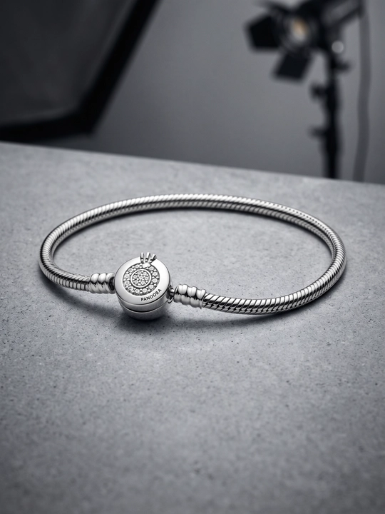 Серебряный браслет Pandora Moments Crowned O 599046C01 с цирконием - 