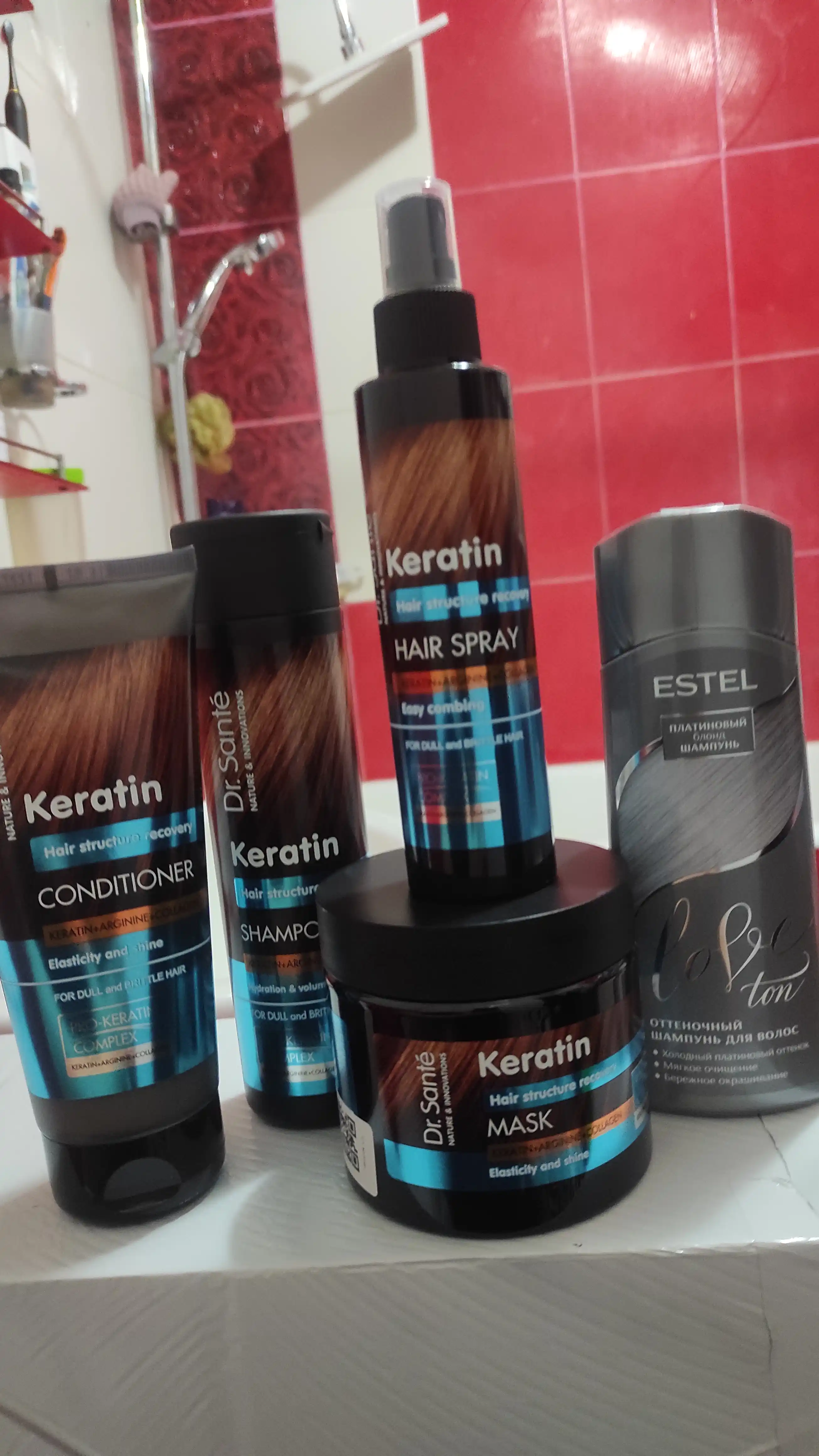 Keratin маска для тусклых и ломких волос Dr.Sante, кератин + коллаген + арганин, 300 мл