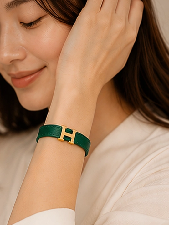 Элегантный и современный браслет Hermès