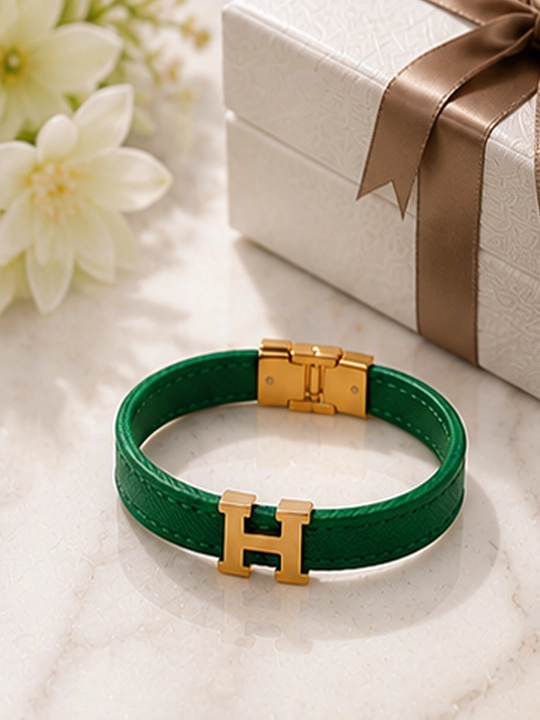 Элегантный и современный браслет Hermès