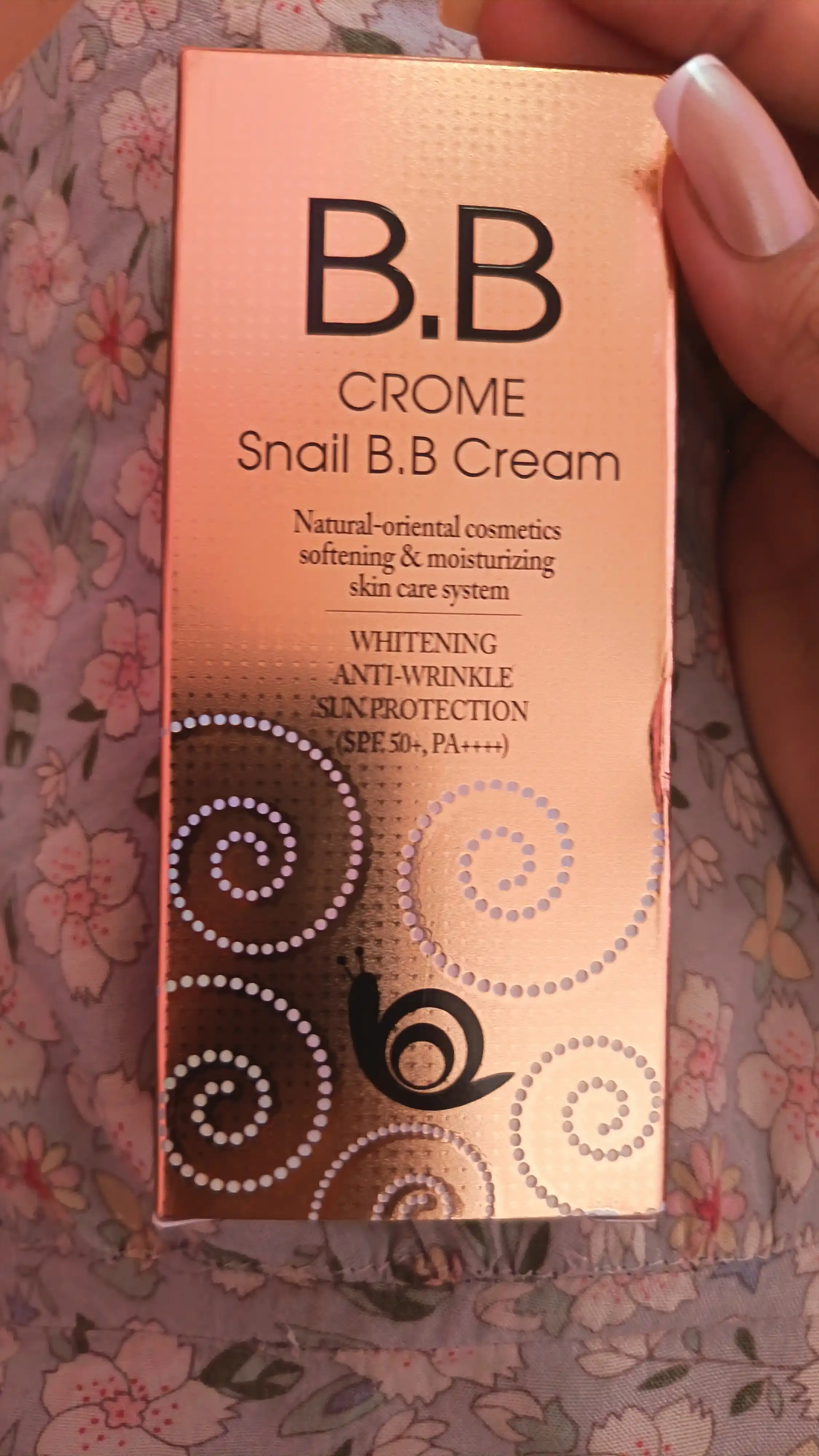 CROME SNAIL BB krem SPF50, с муцином улитки, отбеливающий тональный крем