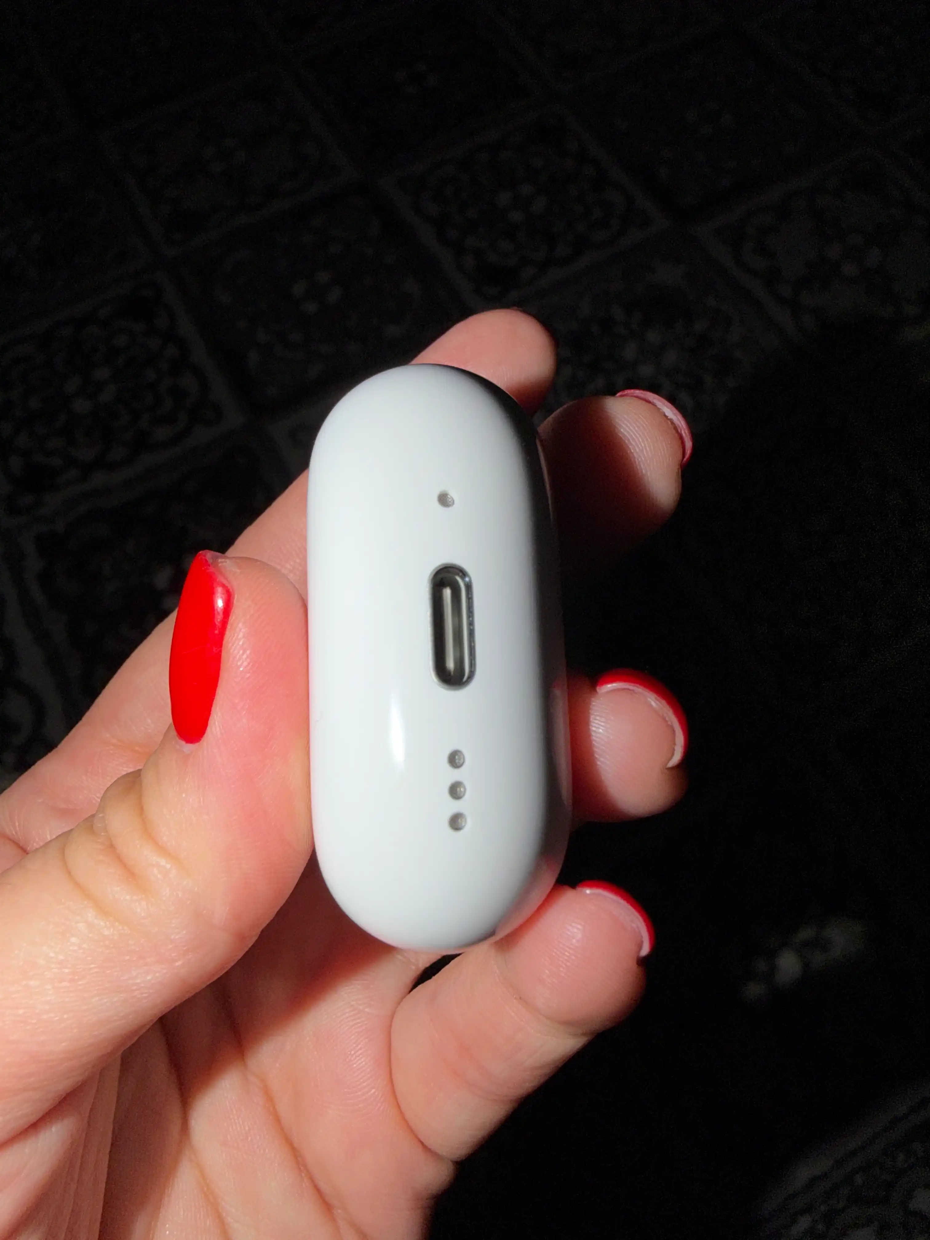 Shovqinni kamaytiruvchi Apple Airpods 4/4 ANC simsiz quloqchinlari