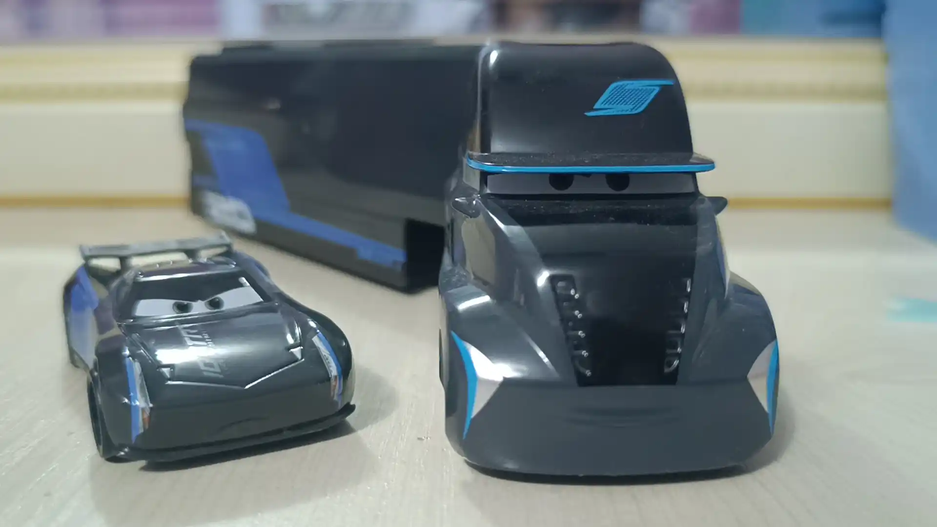 Kolleksion, metall, o‘yinchoq, 1/64 Disney Pixar Cars Makvin mashinalari