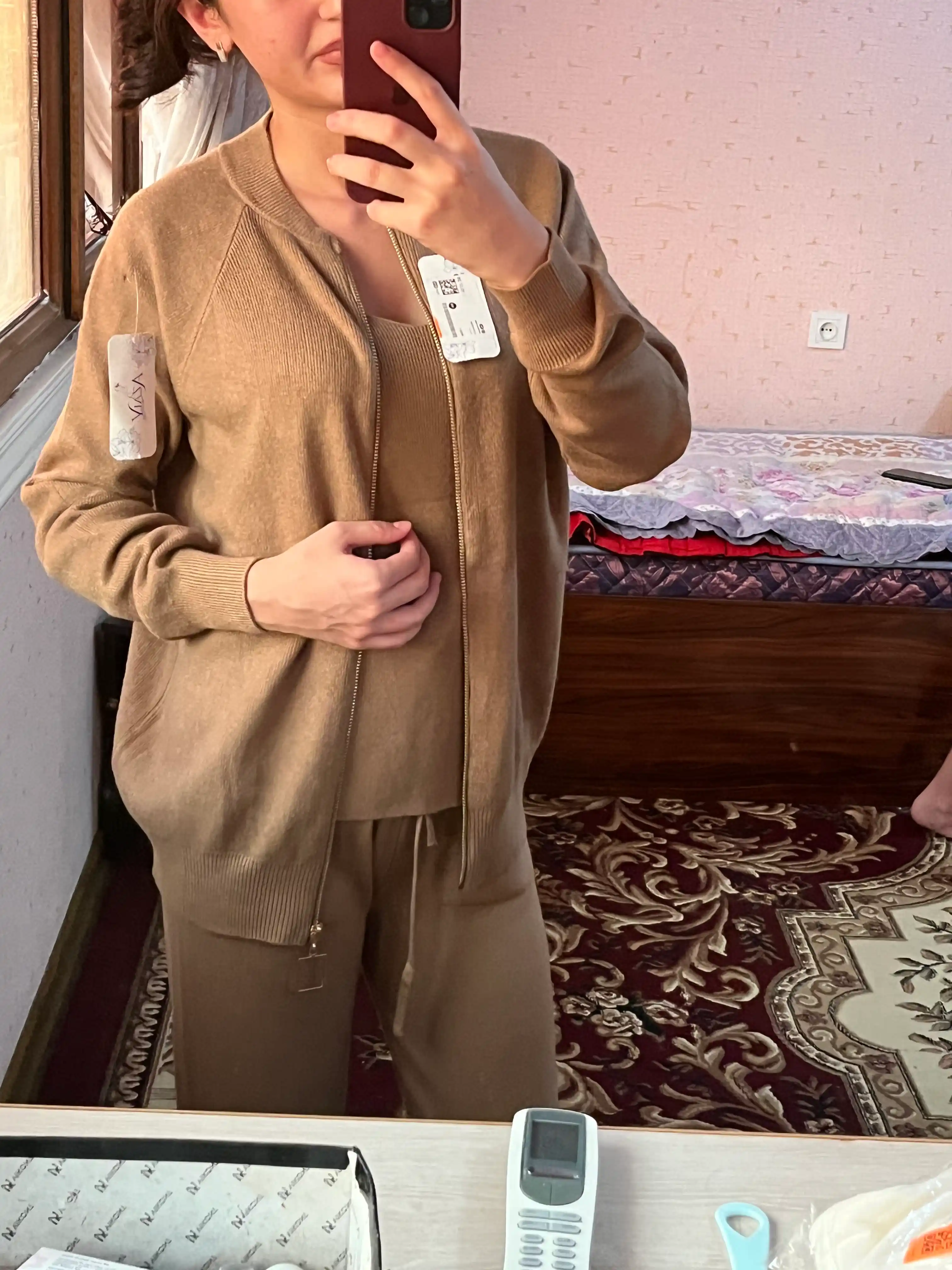 Ayollar va qizlar uchun liboslar to'plami, 3 tasi 1 da