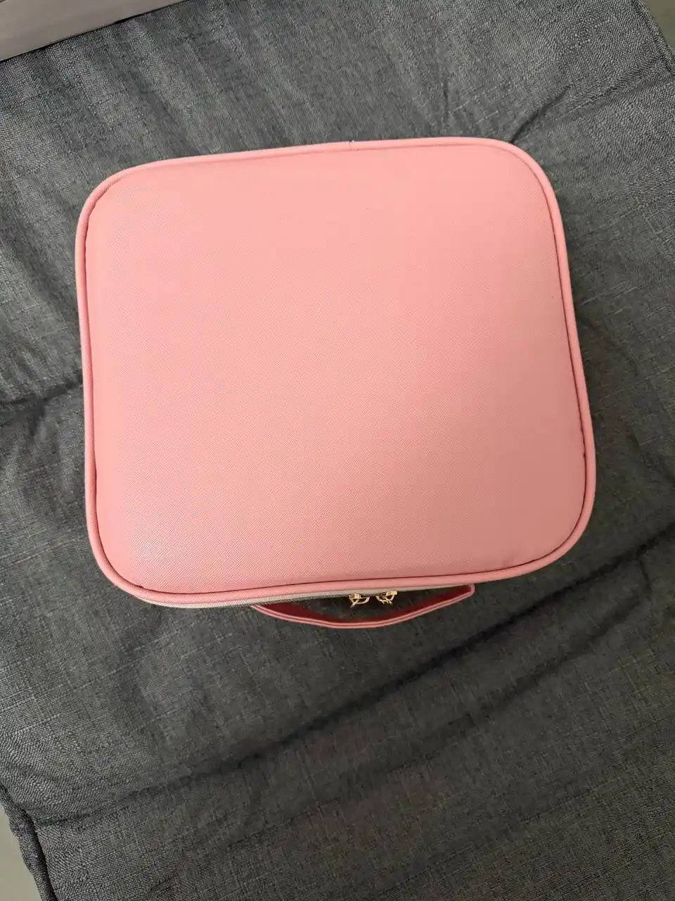 Kosmetik sumka, namga chidamli, keys kosmetika uchun, bo‘limli, cho‘tkalar uchun orgayner