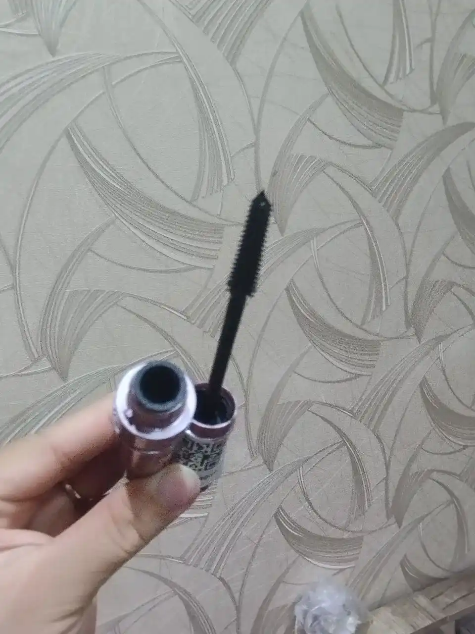Kiprik uchun tush Maybelline New York Lash Sensational Sky High, qora rang, 9.6 ml