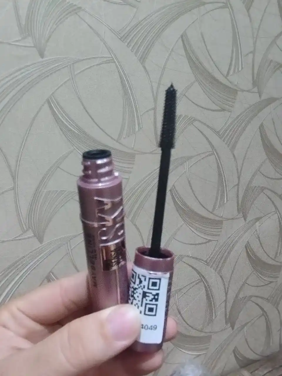 Kiprik uchun tush Maybelline New York Lash Sensational Sky High, qora rang, 9.6 ml