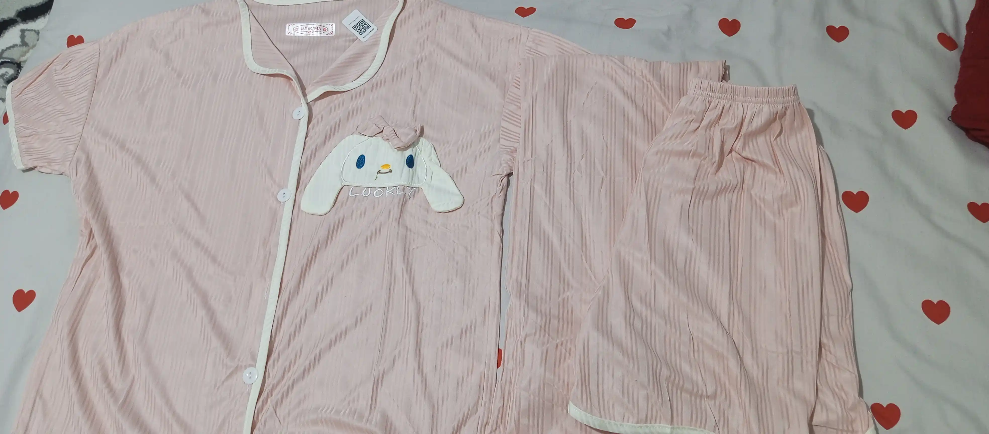 Ayollar pijamasi komplekt 3 tasi 1, ko‘ylak, shortik va shim, 4 rang, M-XL