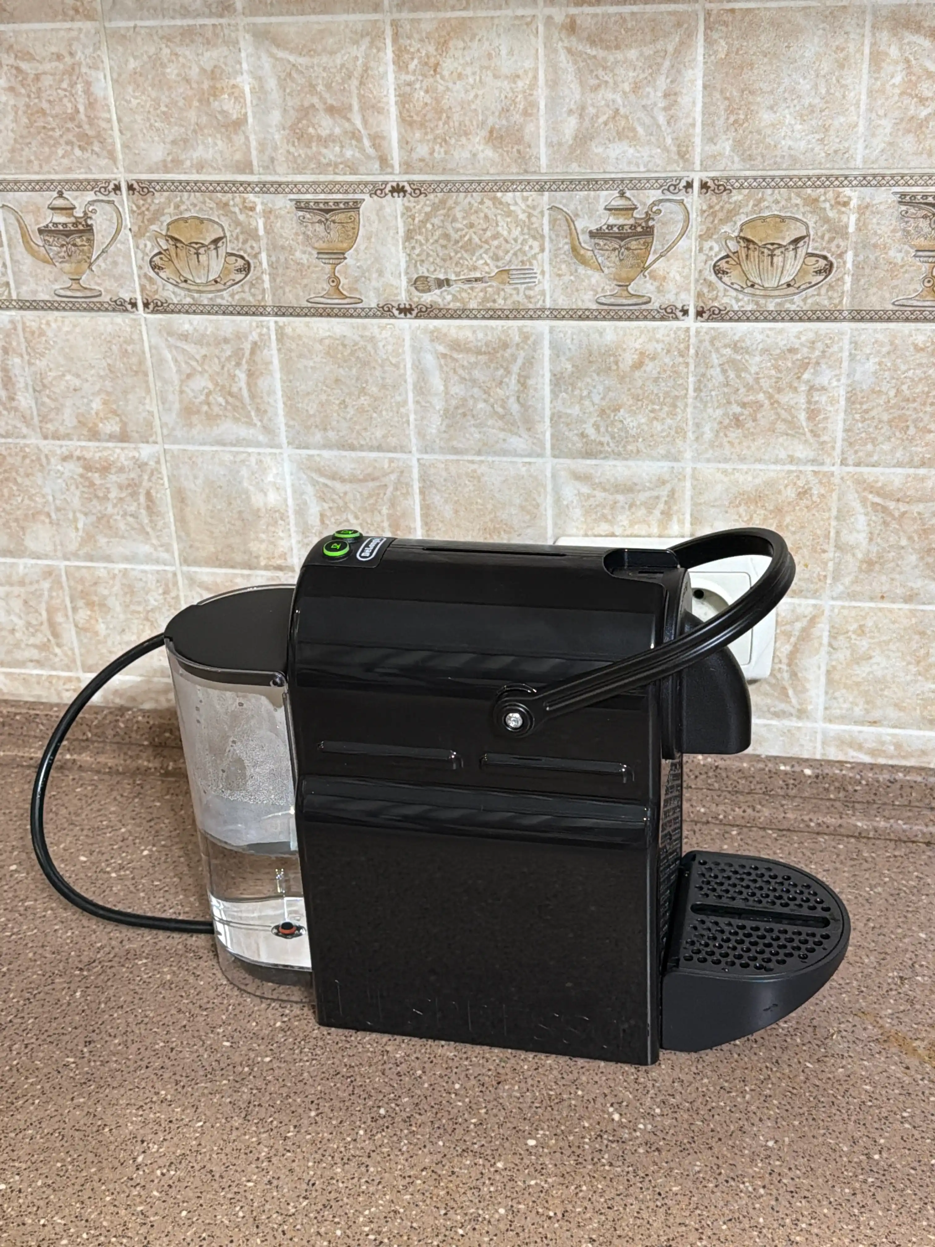 DeLonghi EN 80.B Nespresso Inissia kapsulali qahva mashinasi, 19 bar