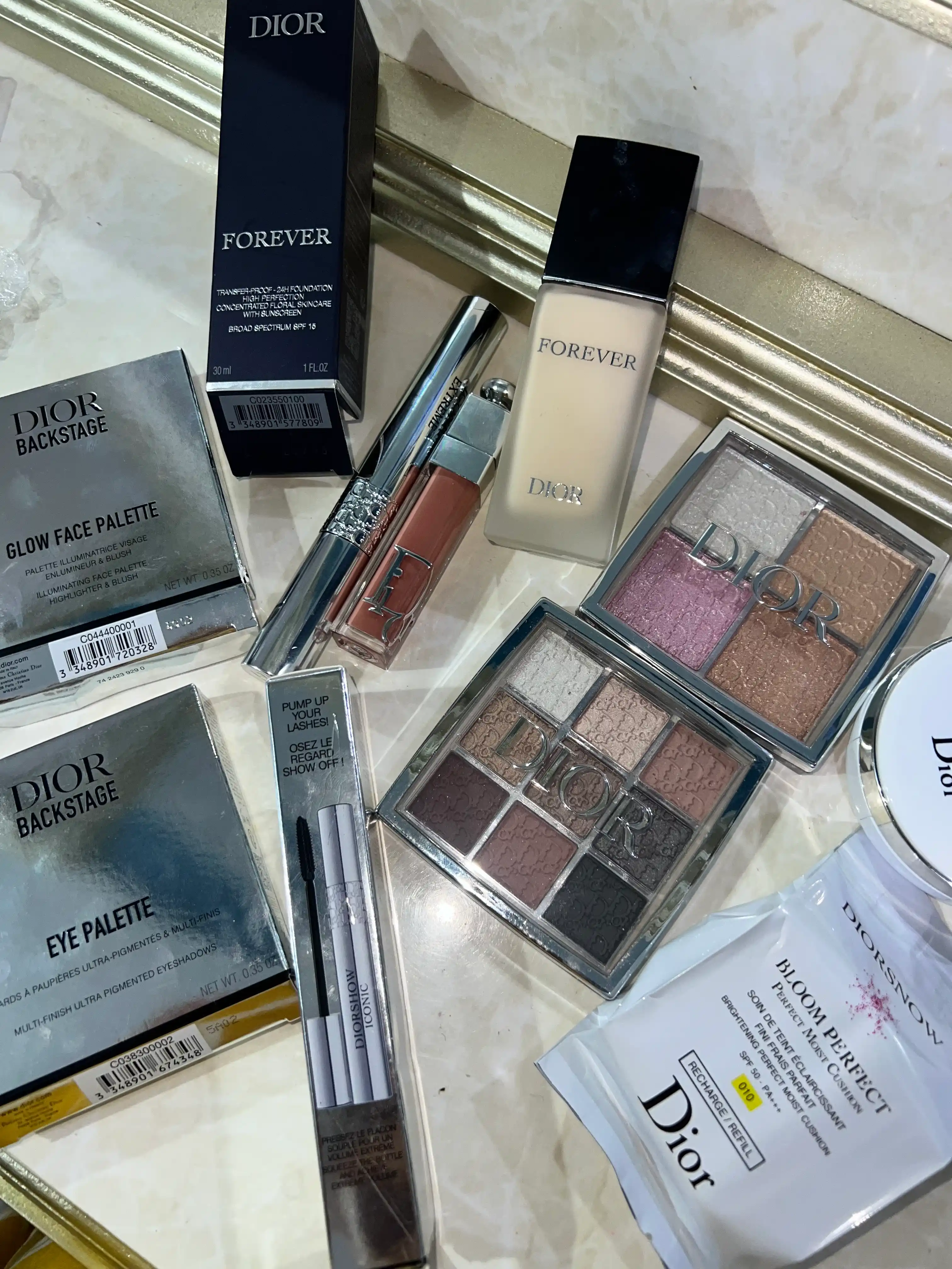 Набор косметики Dior, подарочный набор для женщин, тональный крем, палетка теней, тушь