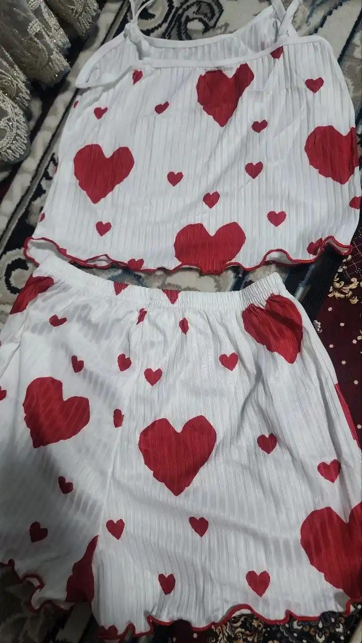Pijama ayollar uchun, mayka va shortik
