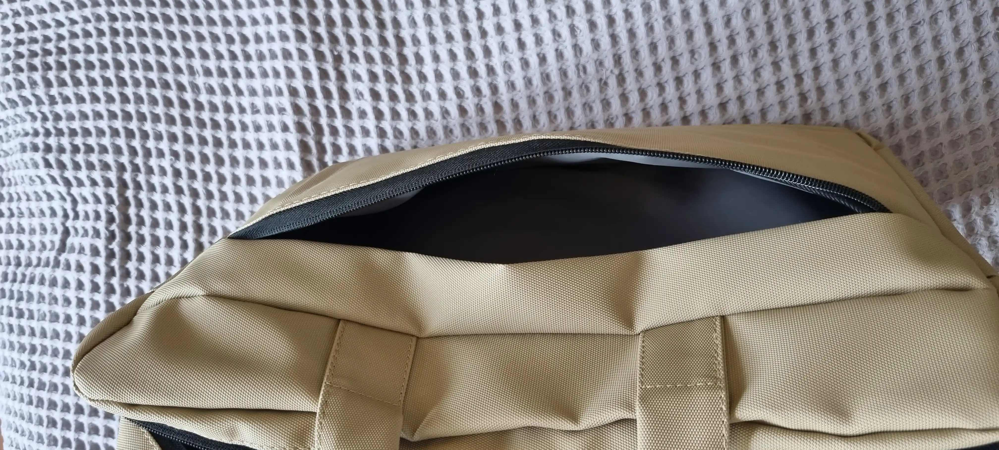 Сумка для ноутбука 15.6", портфель из экокожи, влагостойкая