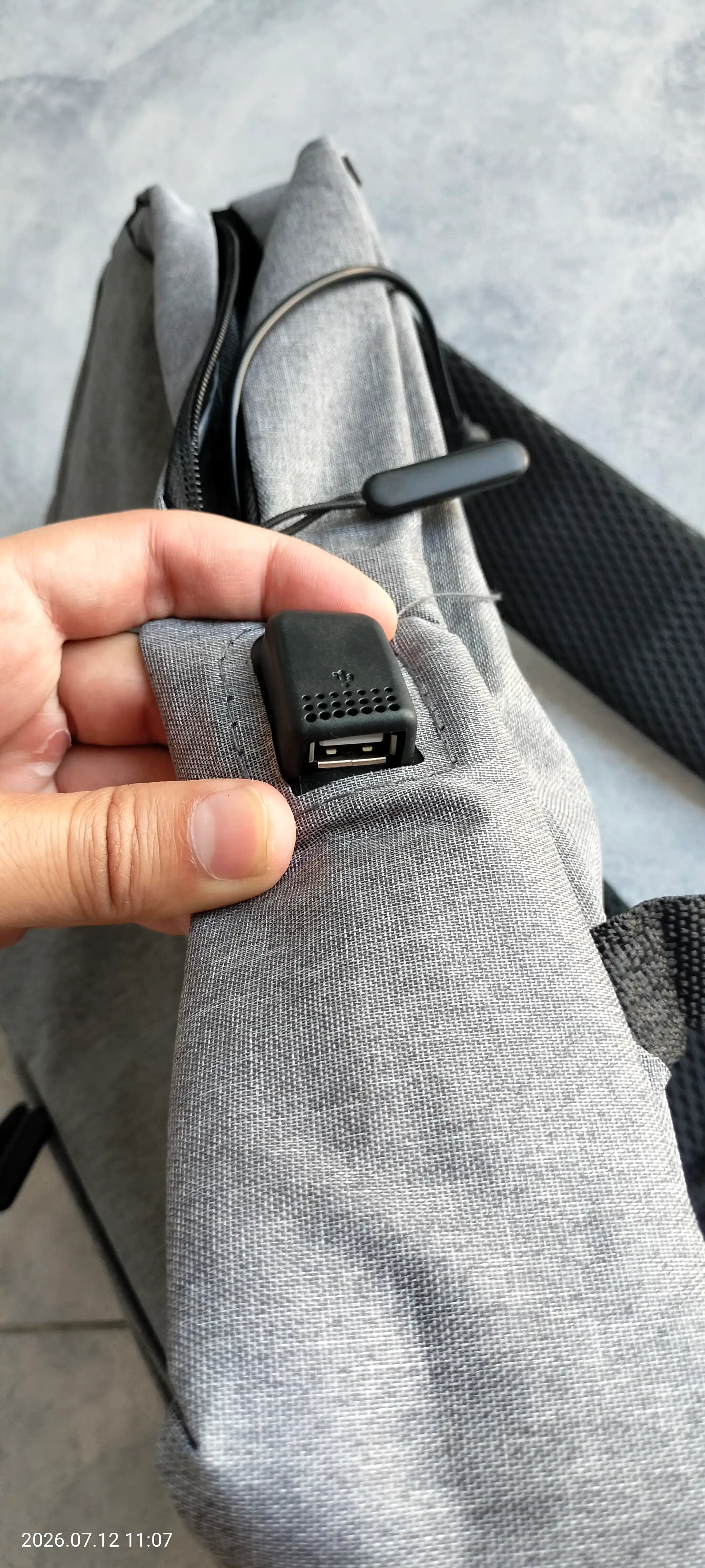 Рюкзак для ноутбука с USB портом, водонепроницаемая ткань, до 15.6 дюймов
