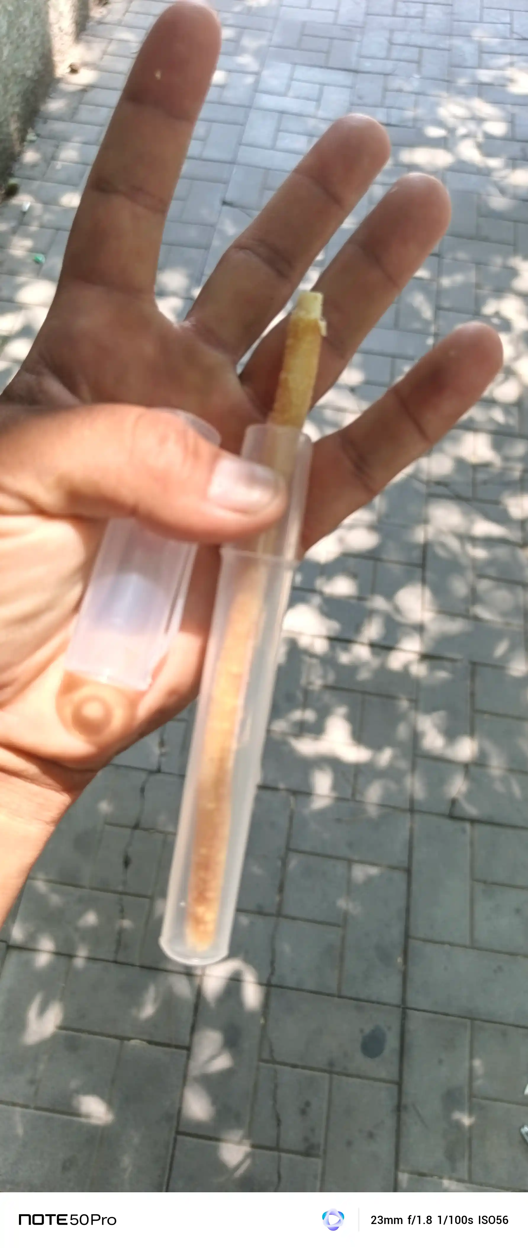Misvak tabiiy oqartiruvchi tish cho‘tkasi