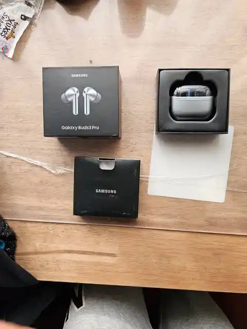 Sensorli Galaxy Buds 3 Pro simsiz quloqchinlari