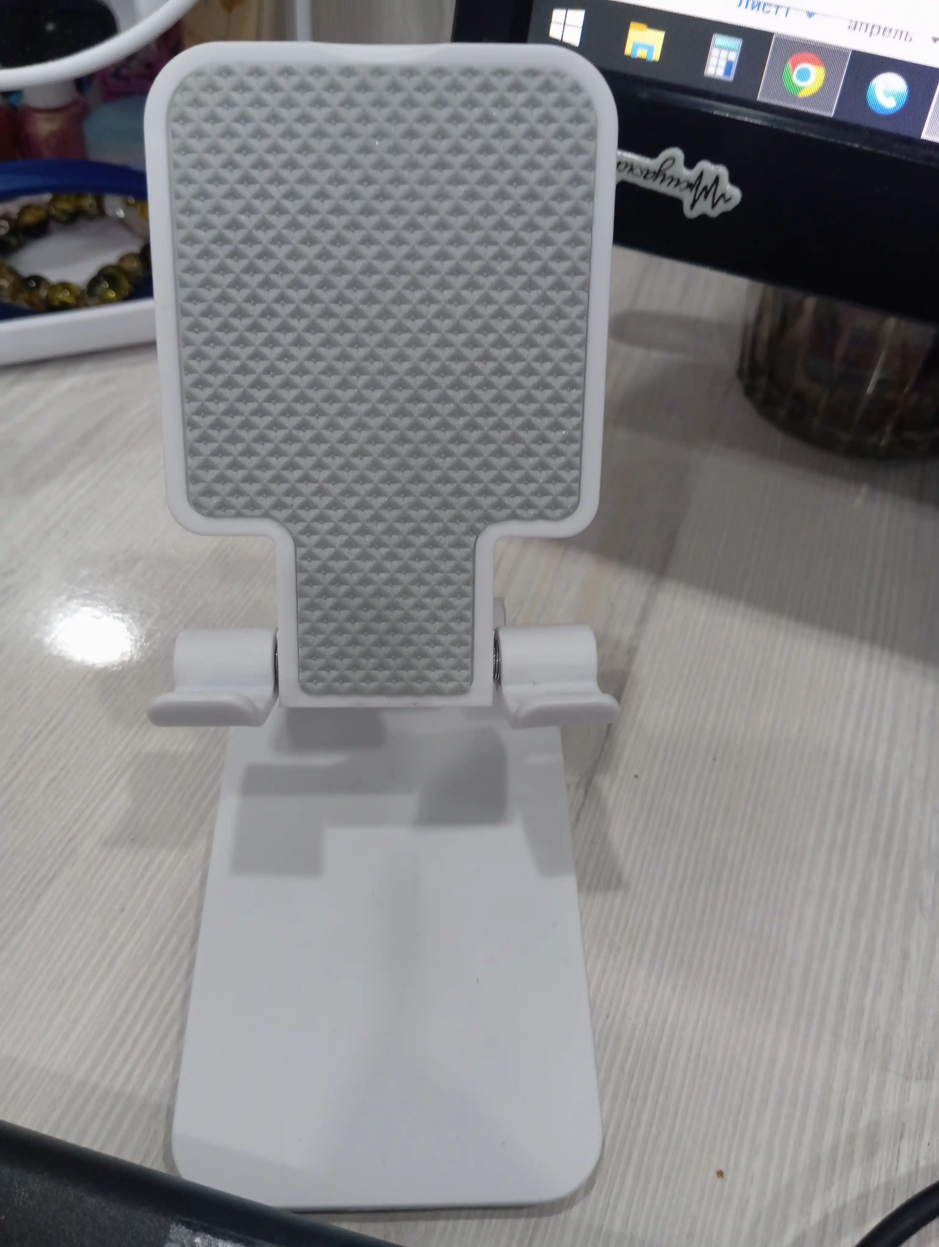 Telefon va planshet uchun sozlanadigan, buklanadigan taglik-ushlagich