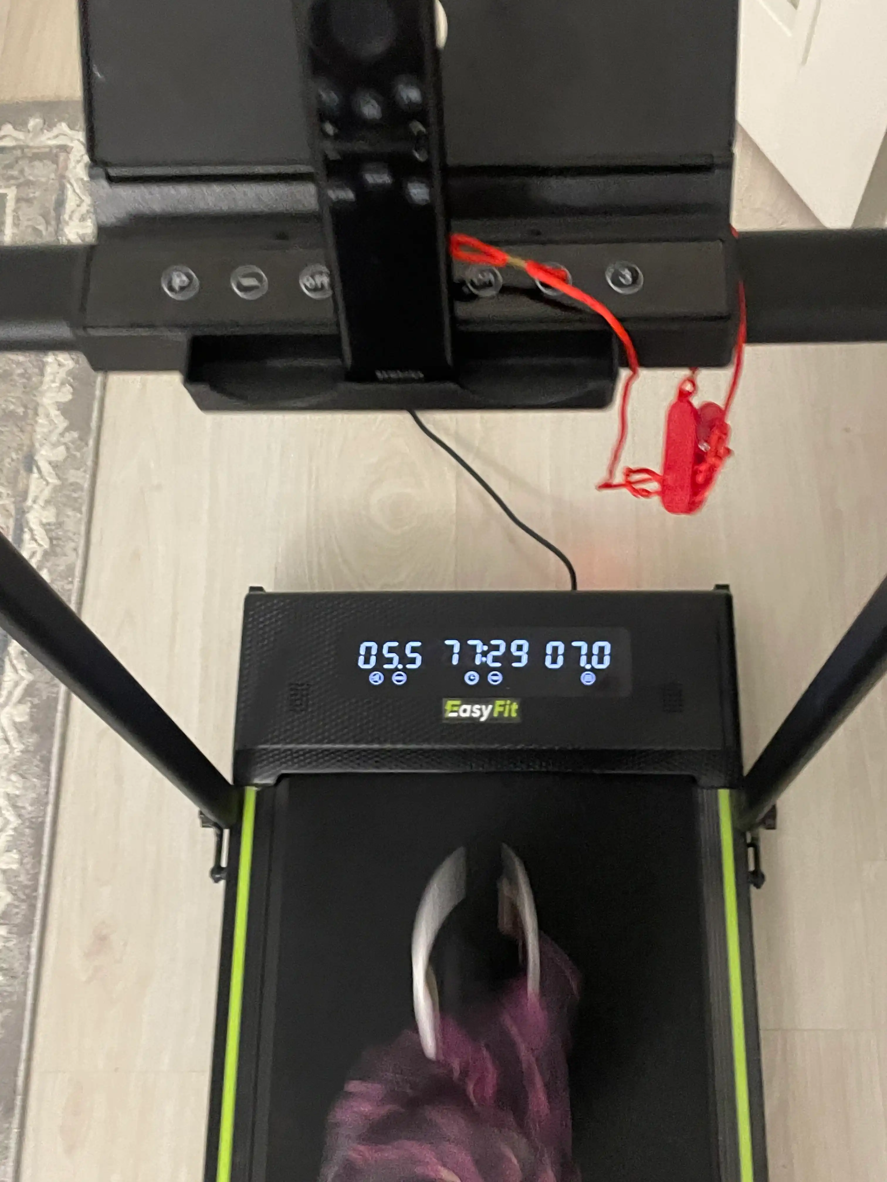Yugurish yo‘lagi HOMEX H7, 120 kg gacha, elektr, yig‘iladigan