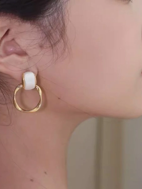 Женские серьги , Элегантные серьги разных моделей