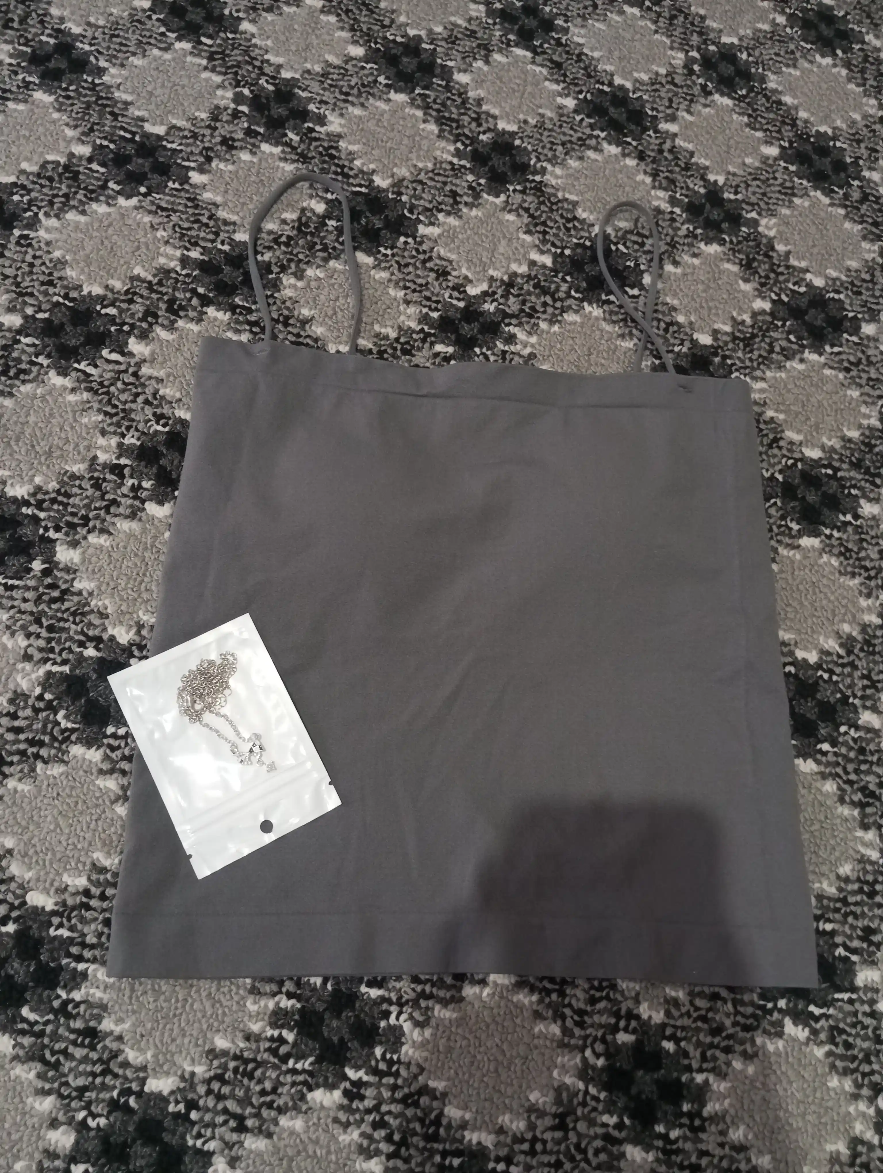 Ayollar uchun choksiz bralet topi - tasmali mayka, elastik va qulay